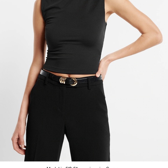 Express Body Contour Top - Picture 2 of 4